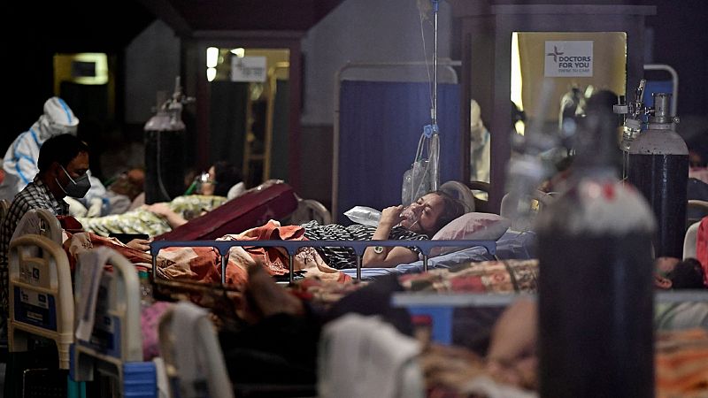 Reportajes 5 Continentes - India, un país superado por la pandemia