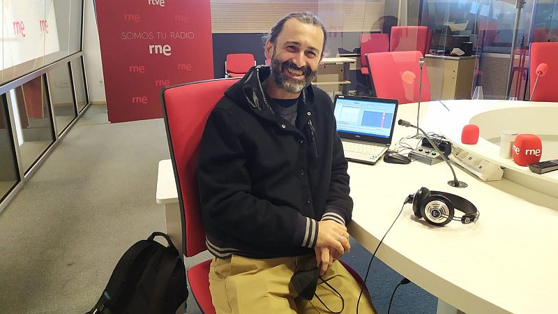 No es un día cualquiera - Javier Limón - Hombres de fuego - Mano a mano - 01/05/21 - Escuchar ahora