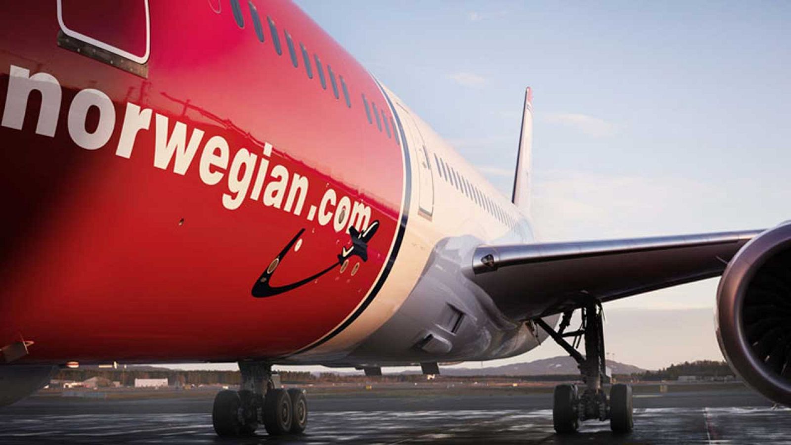 Norwegian tanca la base de Barcelona