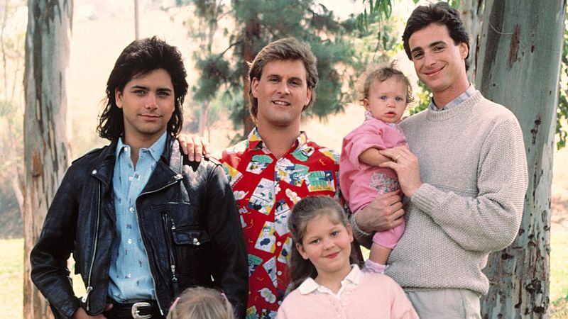 Tarde lo que tarde - Cabeceras míticas de televisión - Escuchar ahora