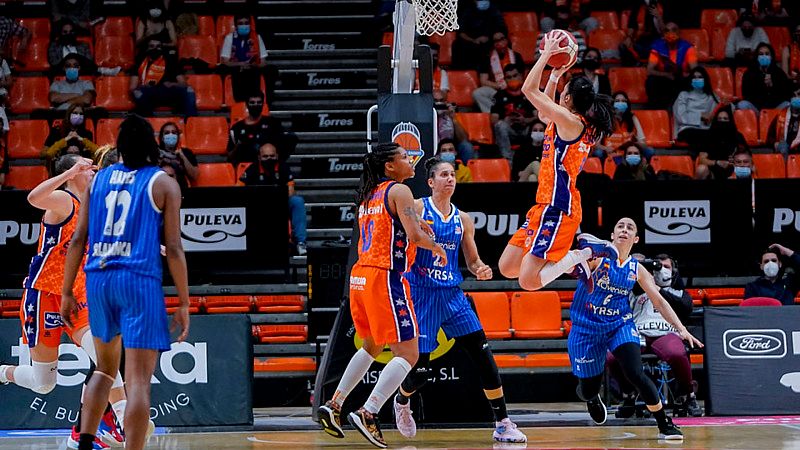 Más altas, más rápidas, más fuertes - Perfumerías Avenida y Valencia Basket - 06/05/21 - Escuchar ahora