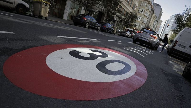 Más cerca - Ciudades más seguras y saludables, mejor más despacio