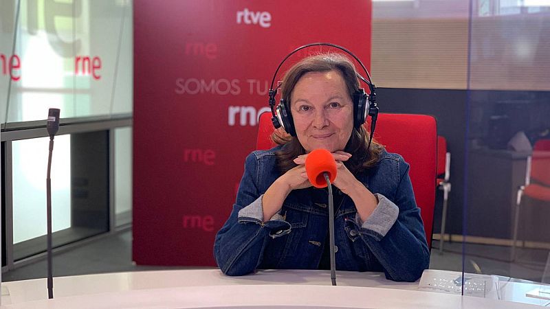 Tarde lo que tarde - Clara Sánchez presenta 'Infierno en el paraíso' - Escuchar ahora