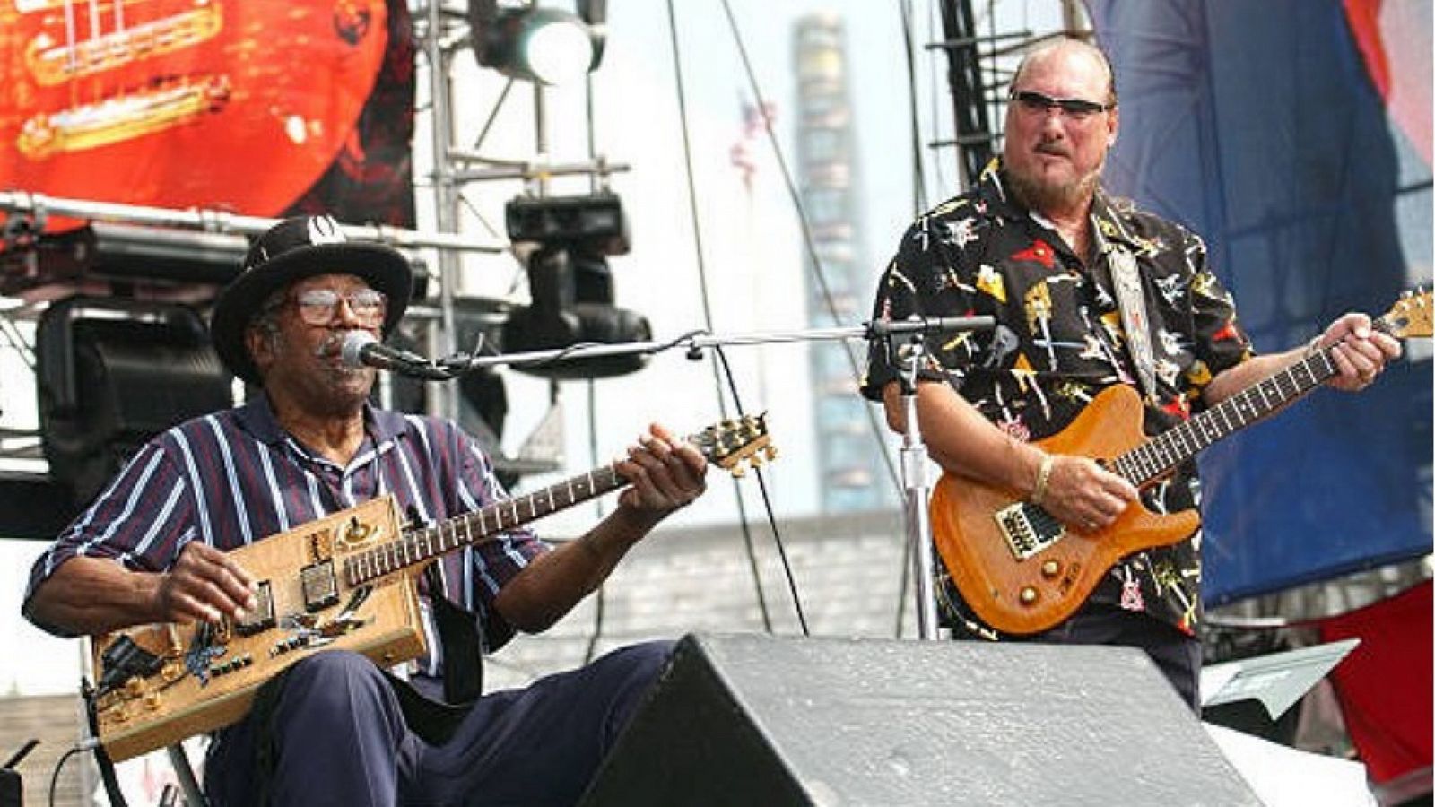 Saltamontes - STEVE CROPPER publica "Fire it up" - 12/05/21 - escuchar ahora