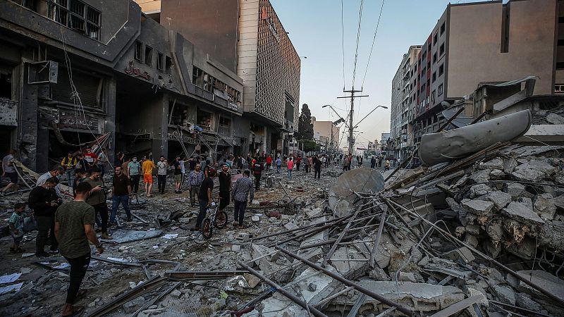 Las mañanas de RNE con Íñigo Alfonso - Israel y Hamás intensifican sus ataques: "Quien paga la violencia es la población civil"