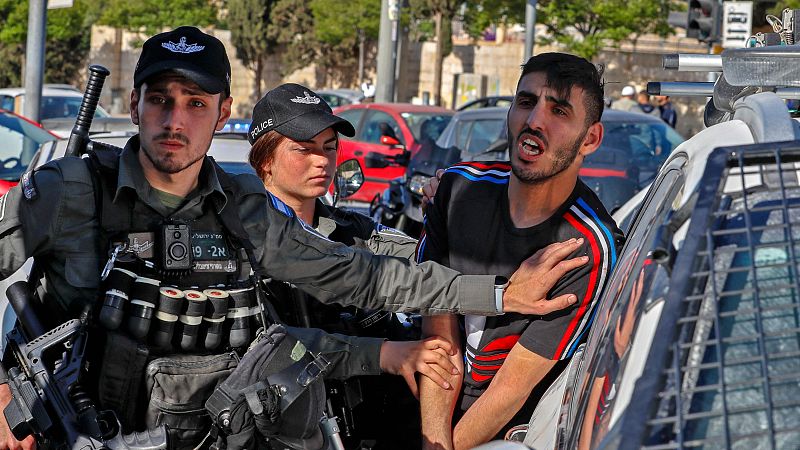 14 horas - Disturbios entre judíos y árabes en las ciudades mixtas de Israel: "Las dos comunidades vivían en dos planetas diferentes"