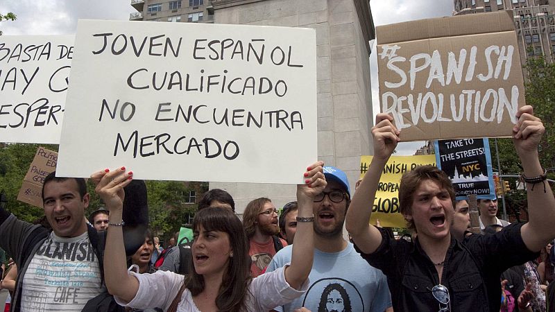 20 horas Fin de Semana - La situación de los jóvenes 10 años después del 15M: paro, precariedad y sin acceso a vivienda - Escuchar ahora