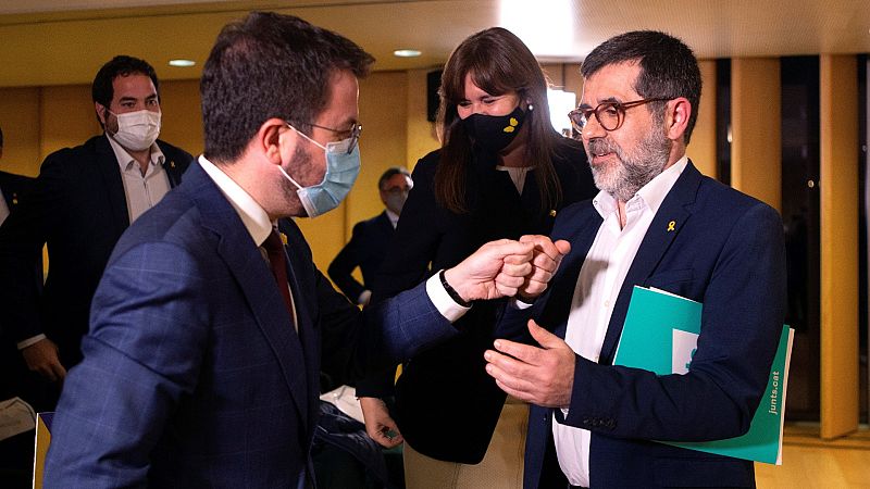 Las mañanas de RNE con Íñigo Alfonso - ERC y Junts llegan a un acuerdo para formar un gobierno de coalición - Escuchar ahora