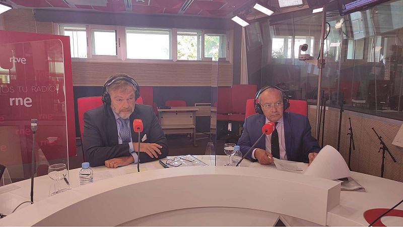 Las mañanas de RNE con Íñigo Alfonso - Un año del plan de relanzamiento de Macron y Merkel: cómo se gestaron los fondos europeos y qué podemos esperar de ellos