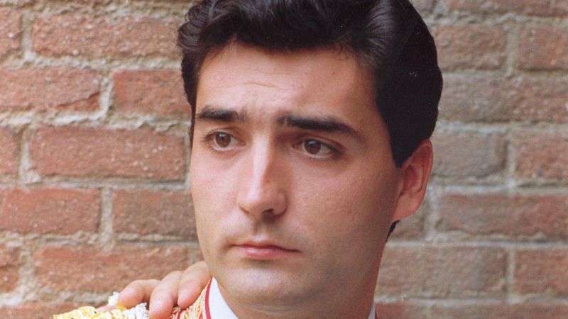 La bisagra - Rafi Camino - La bisagra | Escuchar