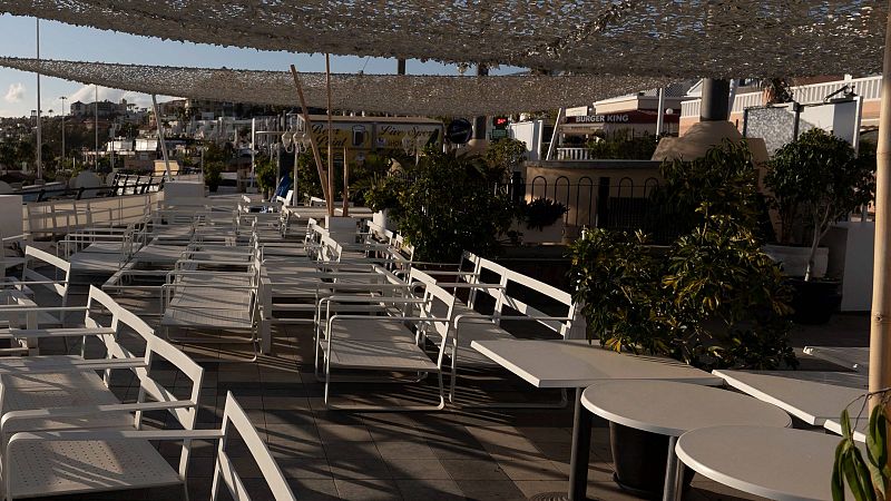 14 horas - La aviación y la hostelería, los sectores que más tardarán en salir de los ERTE