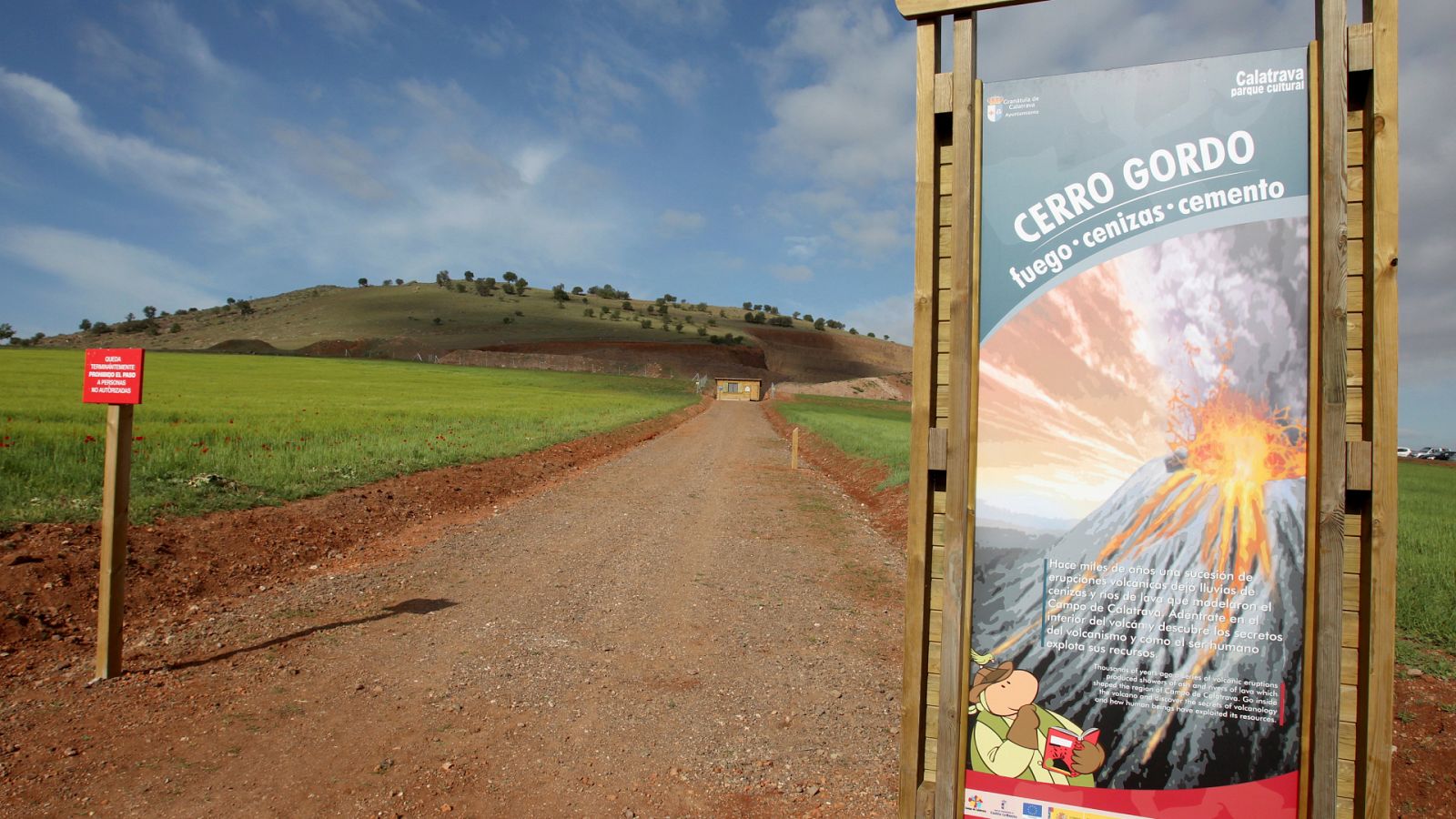 España a las 8 Fin de Semana - Foco España: El Geoparque 'Volcanes de Calatrava. Ciudad Real' para poner en valor sus valores geológicos - Escuchar ahora
