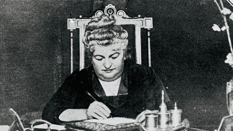 No es un día cualquiera - Emilia Pardo Bazán - Ángeles Caso - Tenemos un pasado - 30/05/21