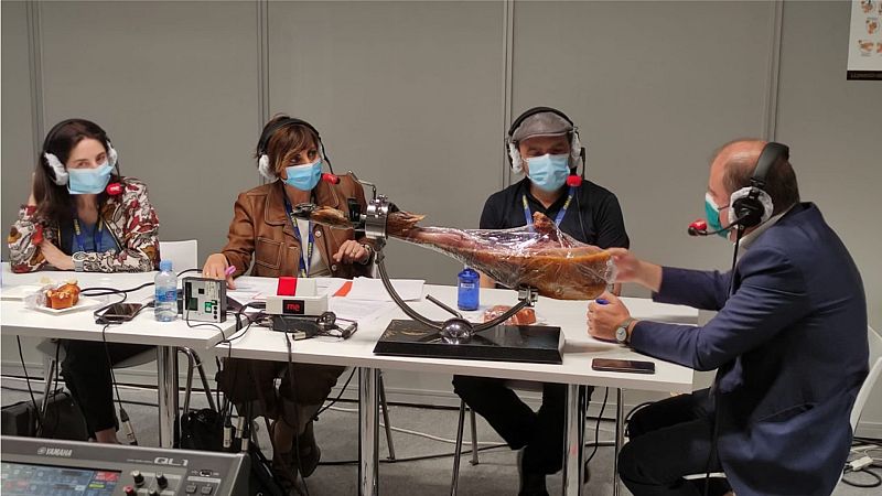 Por tres razones - Madrid Fusión, el año de la resurrección de los restaurantes - 01/06/21 - escuchar ahora