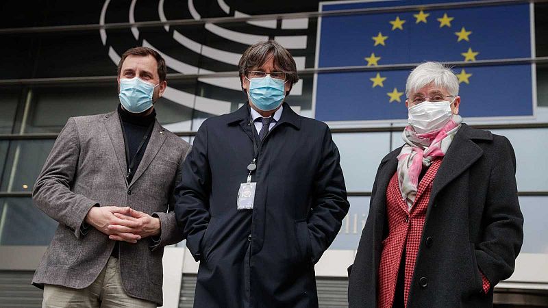 Edició Vespre - Puigdemont, Comín i Ponsatí, recuperen provisionalment la immunitat