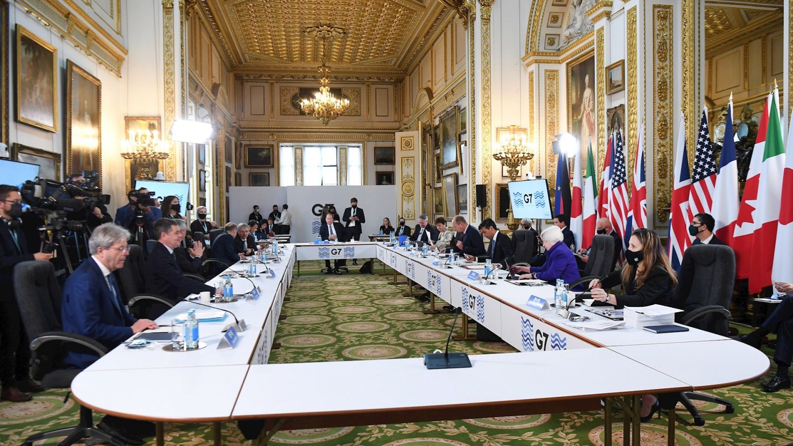 14 horas Fin de Semana - Carbó: "El acuerdo es una buena noticia. Competir a la baja todos en impuestos es empobrecernos todos" - Escuchar ahora