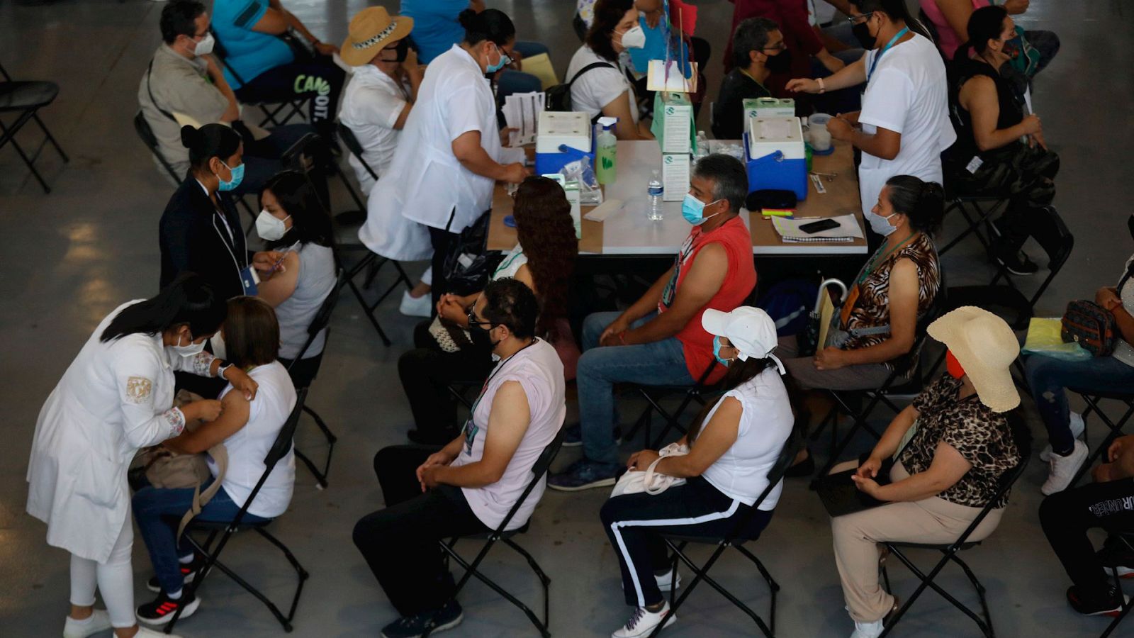 Las mañanas de RNE con Íñigo Alfonso - Por qué la suspensión (temporal) de patentes COVID-19 ayudaría a frenar la pandemia - Escuchar ahora