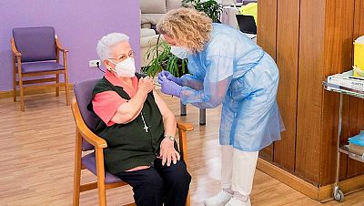 Las ma�anas de RNE - Un caf� con Araceli Hidalgo, la primera vacunada contra la COVID en Espa�a - Escuchar ahora