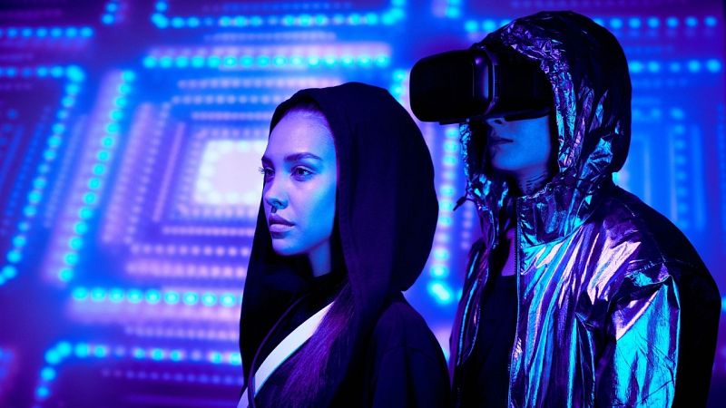 Marca tendencia - Moda phygital: tecnología, diseño digital y videojuegos - Escuchar ahora