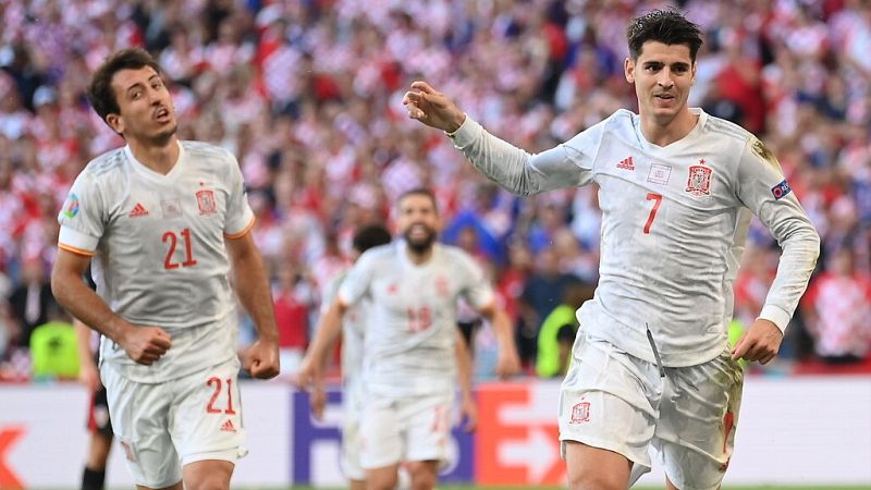 España tira de épica para meterse en los 1/4 de la Eurocopa