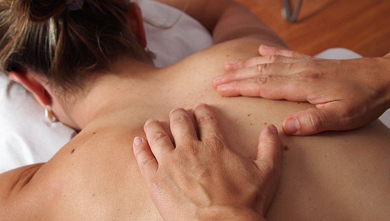 Con bata blanca - Fisioterapia para dejar de fumar - 16/07/21