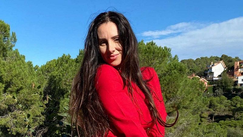 Tarde lo que tarde - La Mala Rodríguez nos enseña 'Cómo ser mala' - Escuchar ahora