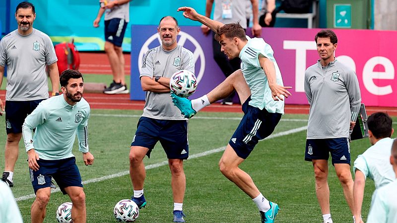 Las mañanas de RNE con Íñigo Alfonso - España, arropada por la afición, favorita para ganar a Suiza - Escuchar ahora