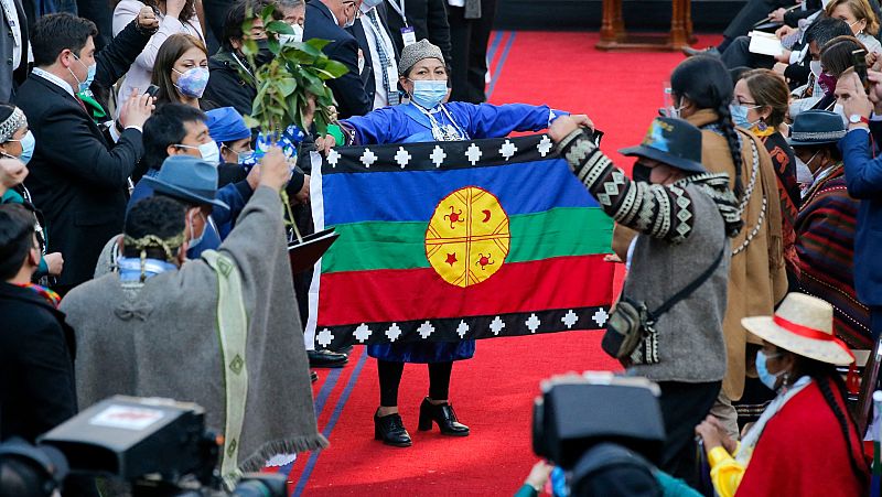 Cinco Continentes - El proceso de redacción de la Constitución se abre en Chile - Escuchar ahora