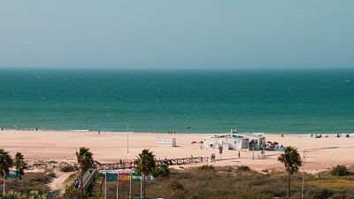 Las ma�anas de RNE con ��igo Alfonso - Alcalde de Conil: "La ocupaci�n estaba por encima del 90%, pero se han cancelado muchas reservas" - Escuchar ahora