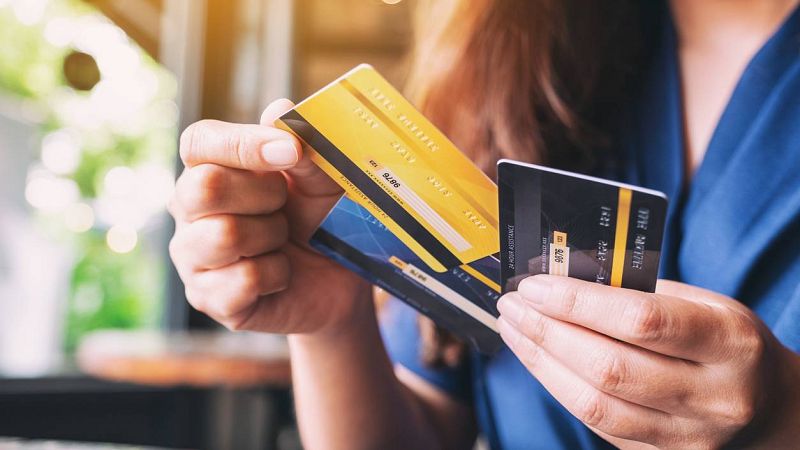 24 horas - Las comisiones bancarias a clientes no vinculados