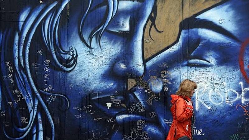 Cinco Continentes - Los Muros de Paz de Irlanda del Norte siguen en pie