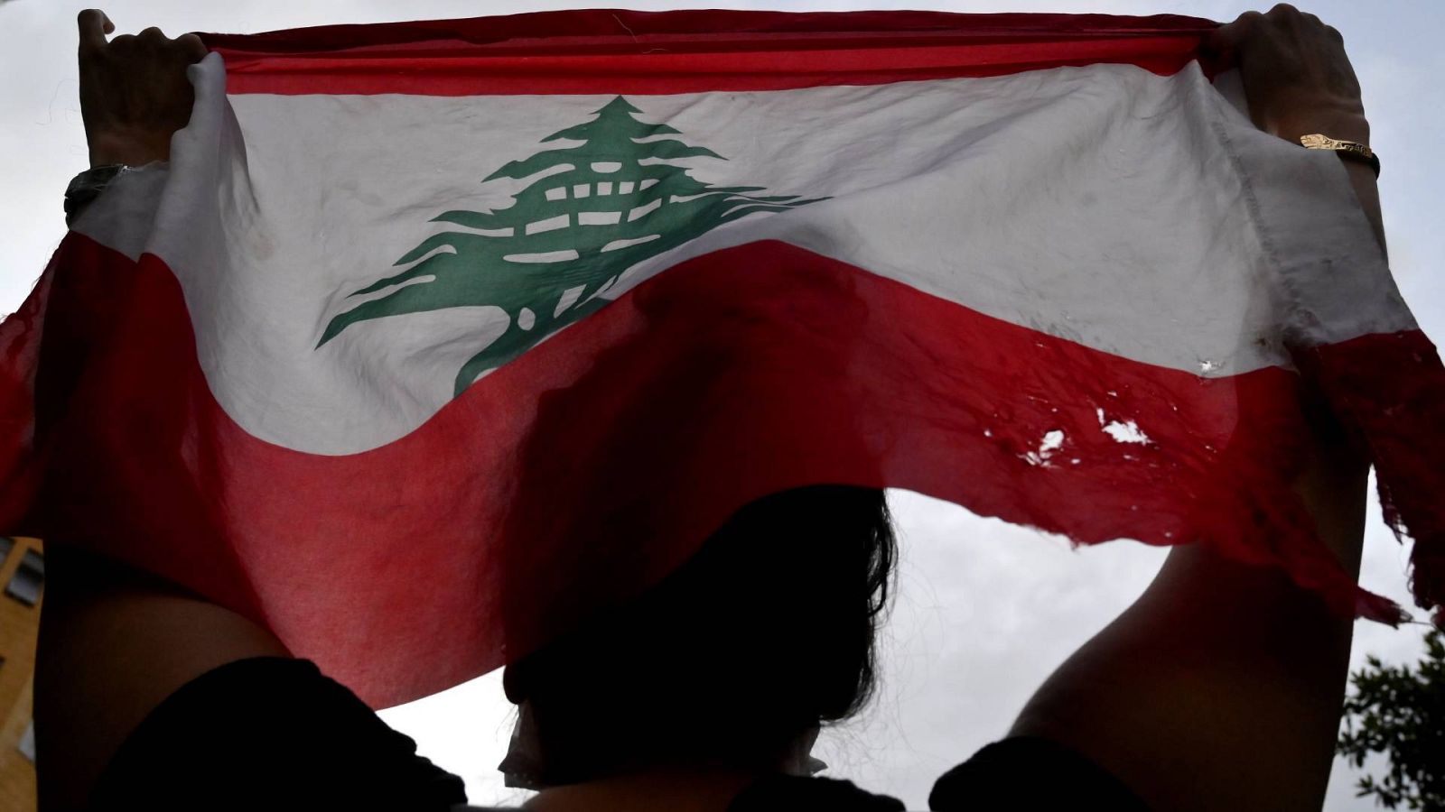 24 horas - Un año de la explosión de Beirut:  "No se ha recuperado el ánimo" - Escuchar ahora