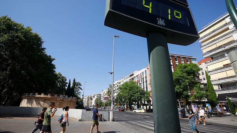 Las mañanas de RNE - Llega la primera ola de calor del verano: "No hay resquicio para negar el cambio climático" - Escuchar ahora