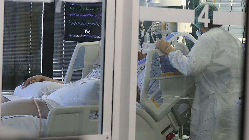 14 Horas - Sanitarios contagiados: 10.000 en la quinta ola - Escuchar ahora