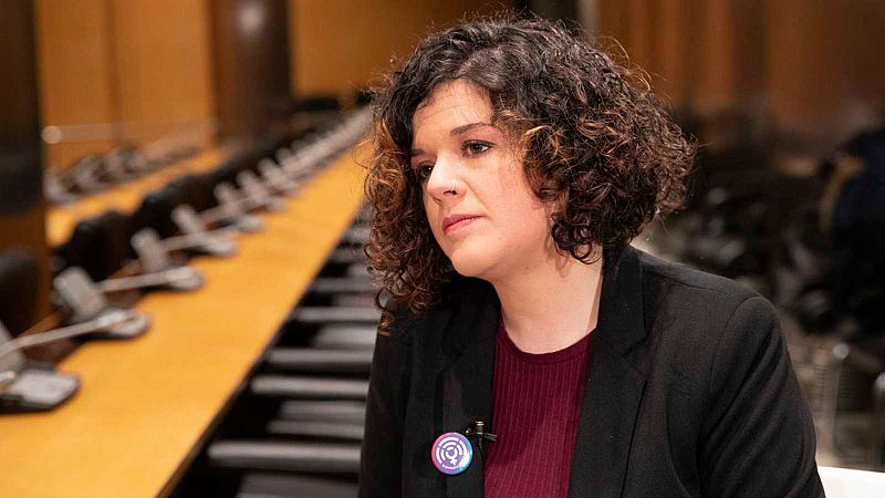 Las mañanas de RNE con Íñigo Alfonso - Podemos exige poner "coto a los beneficios caídos del cielo del oligopolio de las eléctricas"