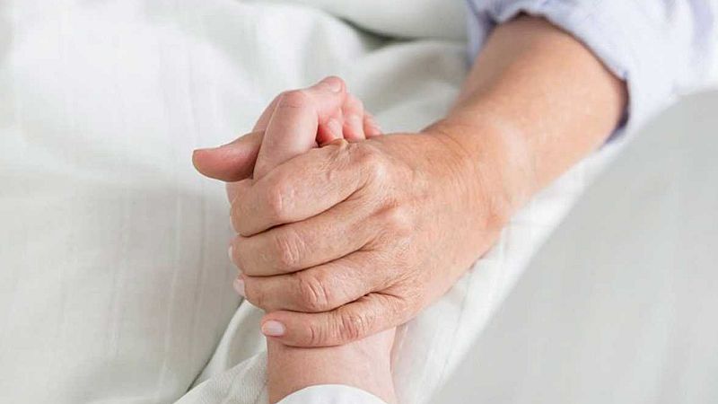 24 horas - "La ayuda para morir se retrasa y se dificulta, hay problemas en la puesta en práctica de la Ley de Eutanasia" - Escuchar ahora