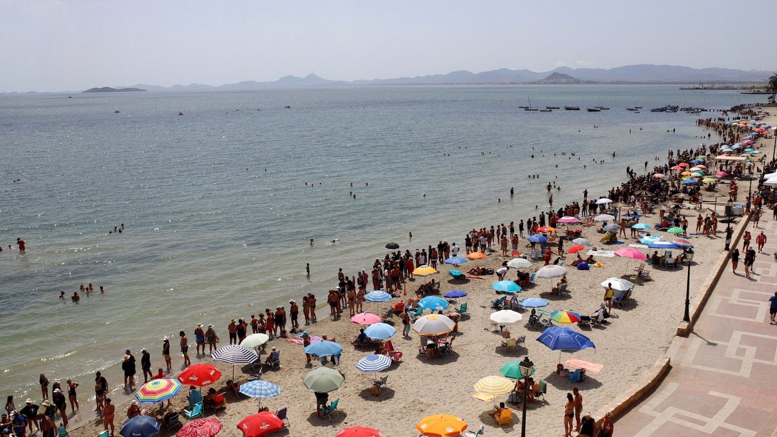 14 Horas Fin de Semana - 70.000 personas 'en cadena' por el Mar Menor - Escuchar ahora