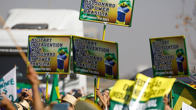 Cinco Continentes - En Brasil, Bolsonaro moviliza sus bases contra la Justicia