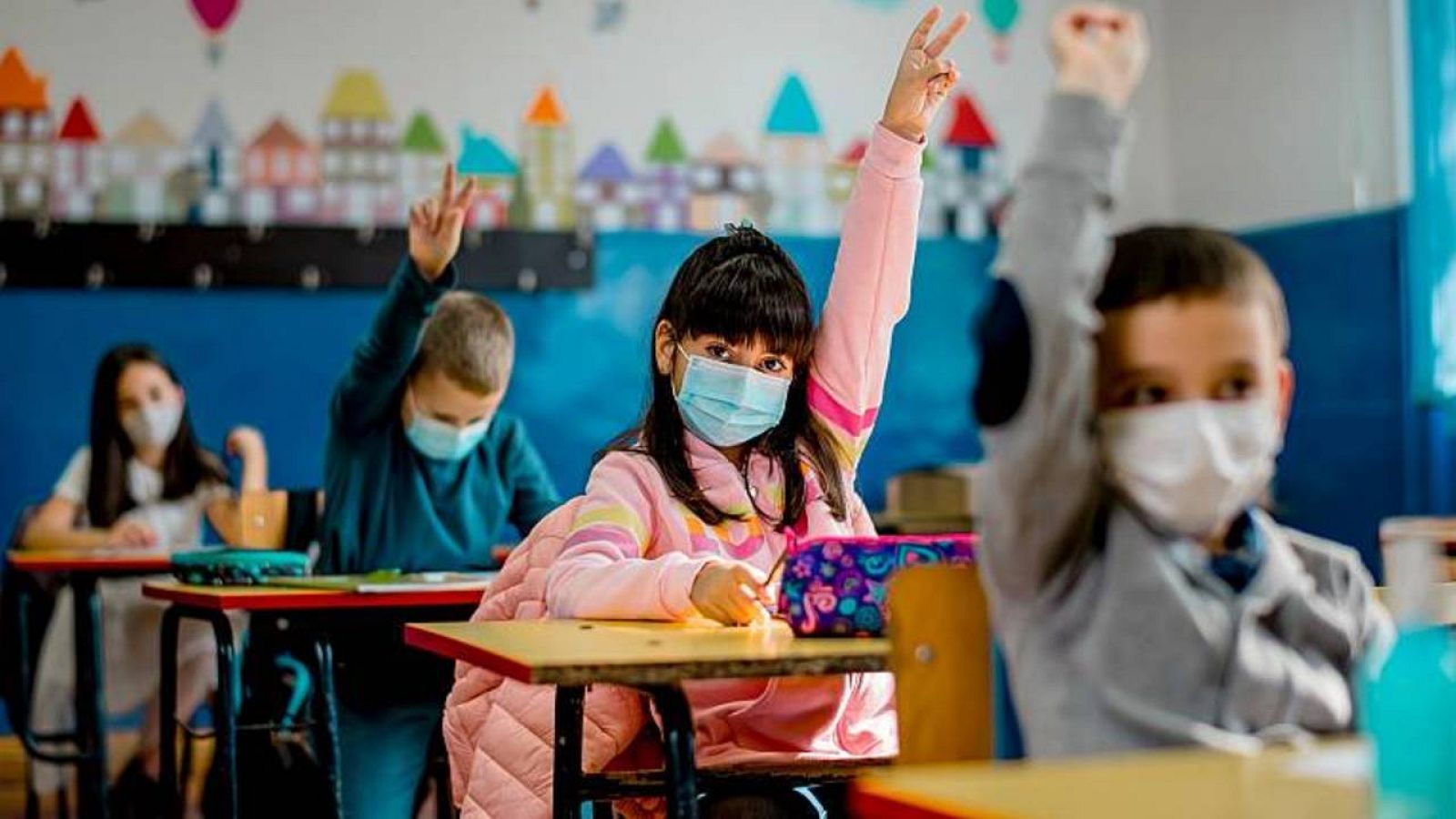 Primer dia d'escola marcat encara per les mesures contra la covid