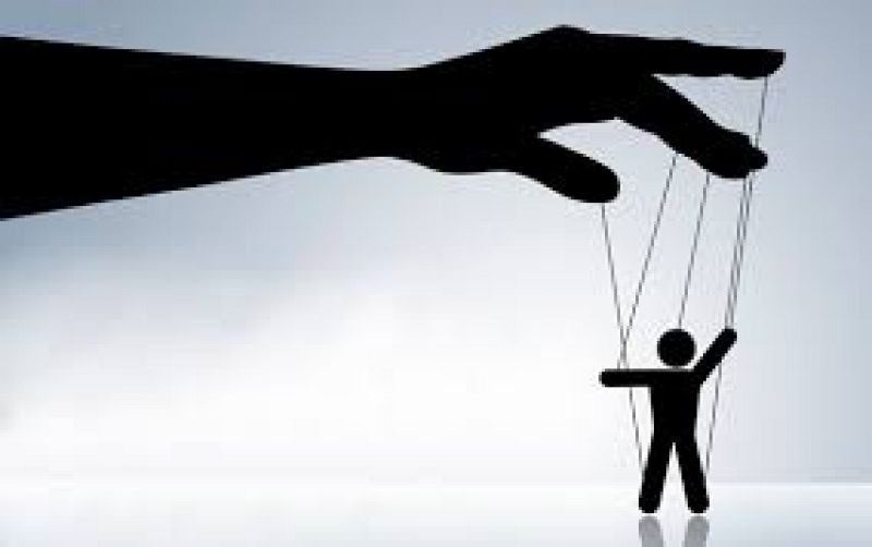 Mamás y papás - Alienación parental: hijos manipulados por odio - 26/09/21