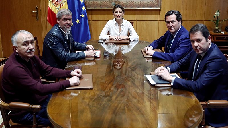 Las mañanas de RNE con Íñigo Alfonso - Los detalles del acuerdo para prorrogar los ERTE hasta febrero de 2022 - Escuchar ahora