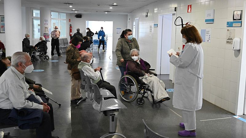 Las mañanas de RNE con Íñigo Alfonso - El SOS de los médicos de familia al Estado: "Es imposible atender bien a 60 pacientes al día"