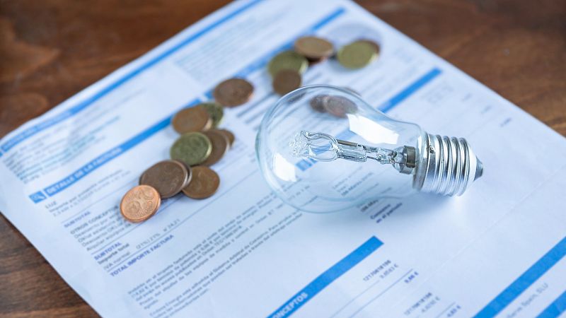 Las mañanas de RNE con Íñigo Alfonso - Empresas eléctricas: "Nos sentimos los señalados, pero nos dedicamos a generar, transportar y vender la electricidad de la manera más eficiente"