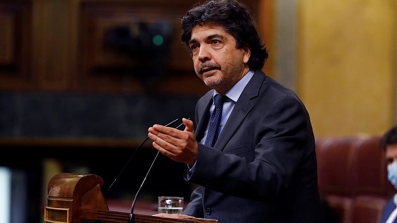 Parlamento - Mario Garcés: "Es un escándalo que el gobierno espere seis días para traer las cuentas al Congreso y que durante ese tiempo haga propaganda" - Escuchar ahora