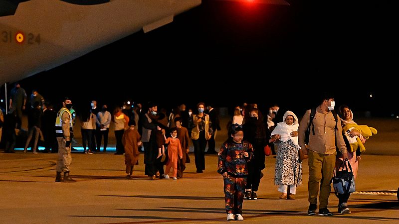 Las mañanas de RNE con Íñigo Alfonso - La alegría de Karwan y su familia afgana: "Queremos vivir aquí, nos encanta España"