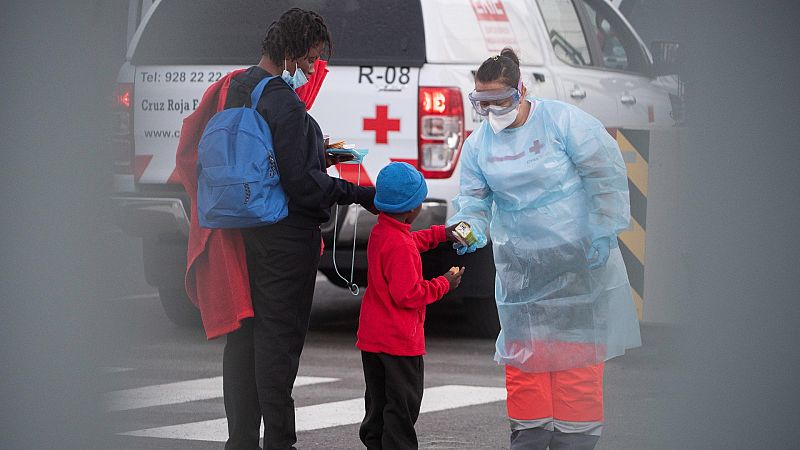 Las mañanas de RNE con Íñigo Alfonso -  La burocracia, el freno para acoger menores inmigrantes - Escuchar ahora