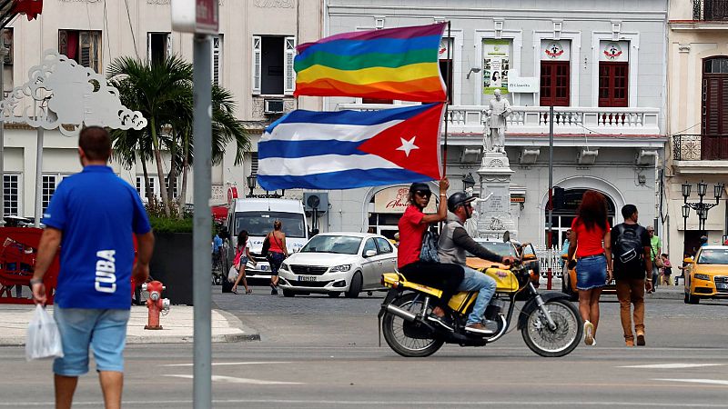 Reportajes 5 continentes - Cuba abre la puerta al matrimonio homosexual