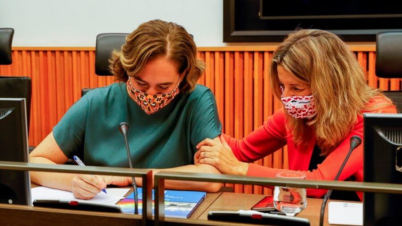 Colau alerta de les pressions contra la nova llei d'habitatge