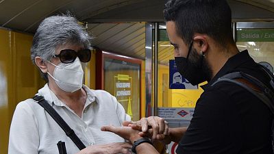 14 horas - Cient�ficos espa�oles logran que una persona ciega vea figuras y letras - Escuchar ahora