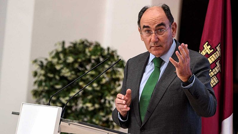 Boletines RNE - Iberdrola no subirá precios a la industria si el Gobierno retira el decreto que recorta sus beneficios
